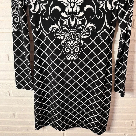 White House Black Market White and Black Scroll Pattern Jersey Dress, Size XS - Picture 7 of 8